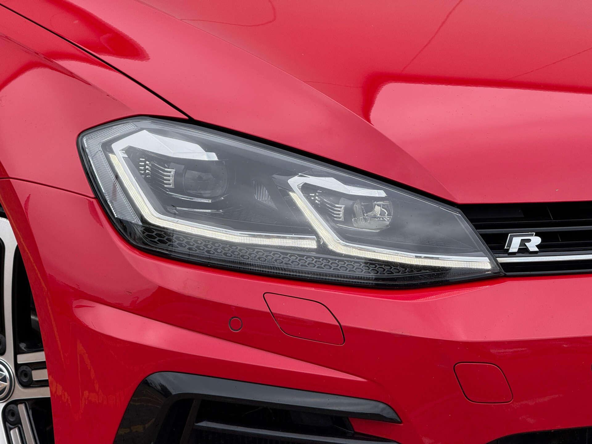 Volkswagen Golf view 19