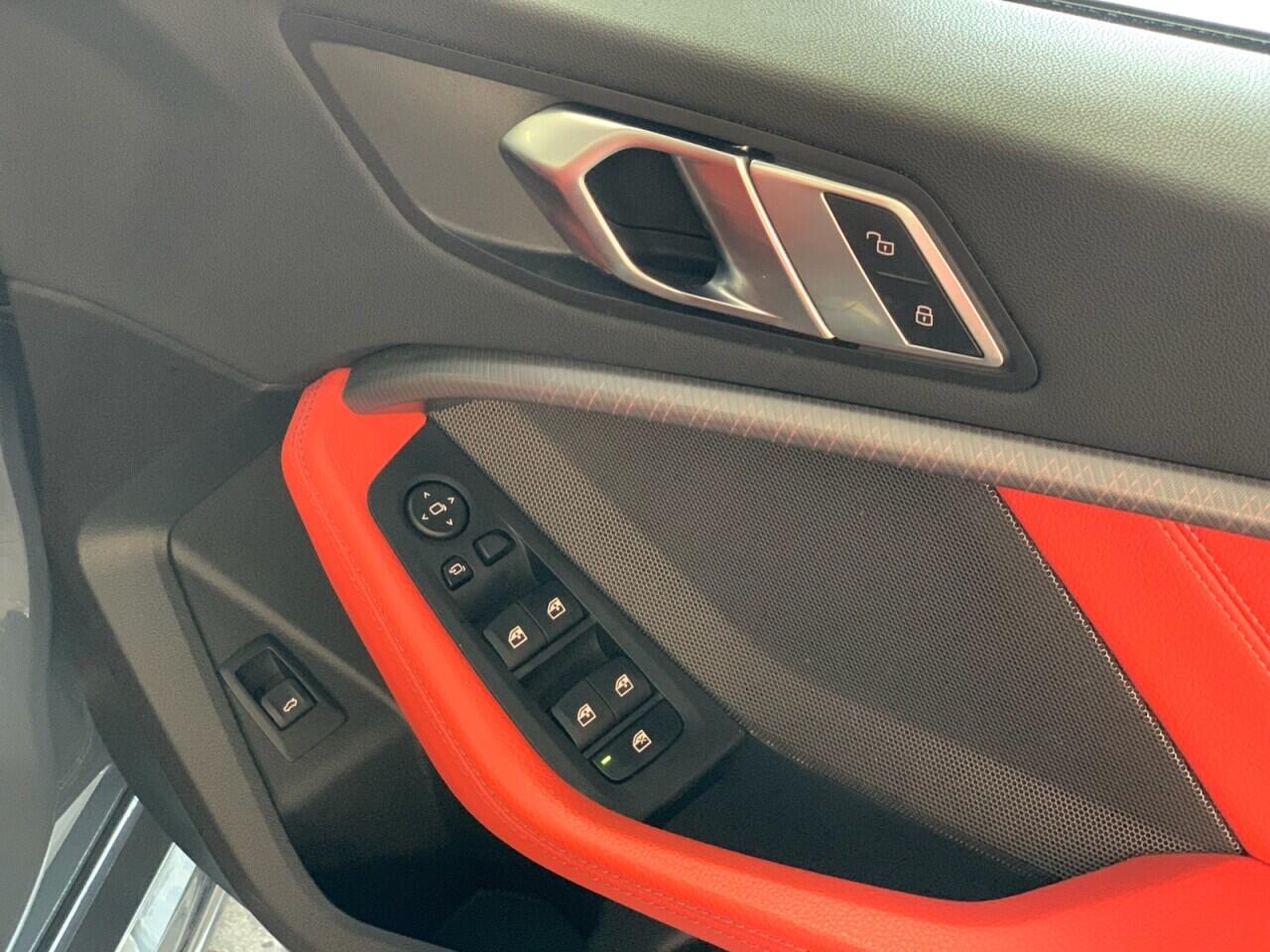 BMW 1 Series view 41