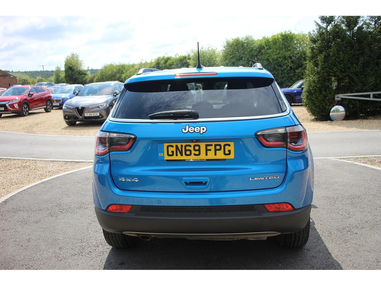 Jeep Compass view 11