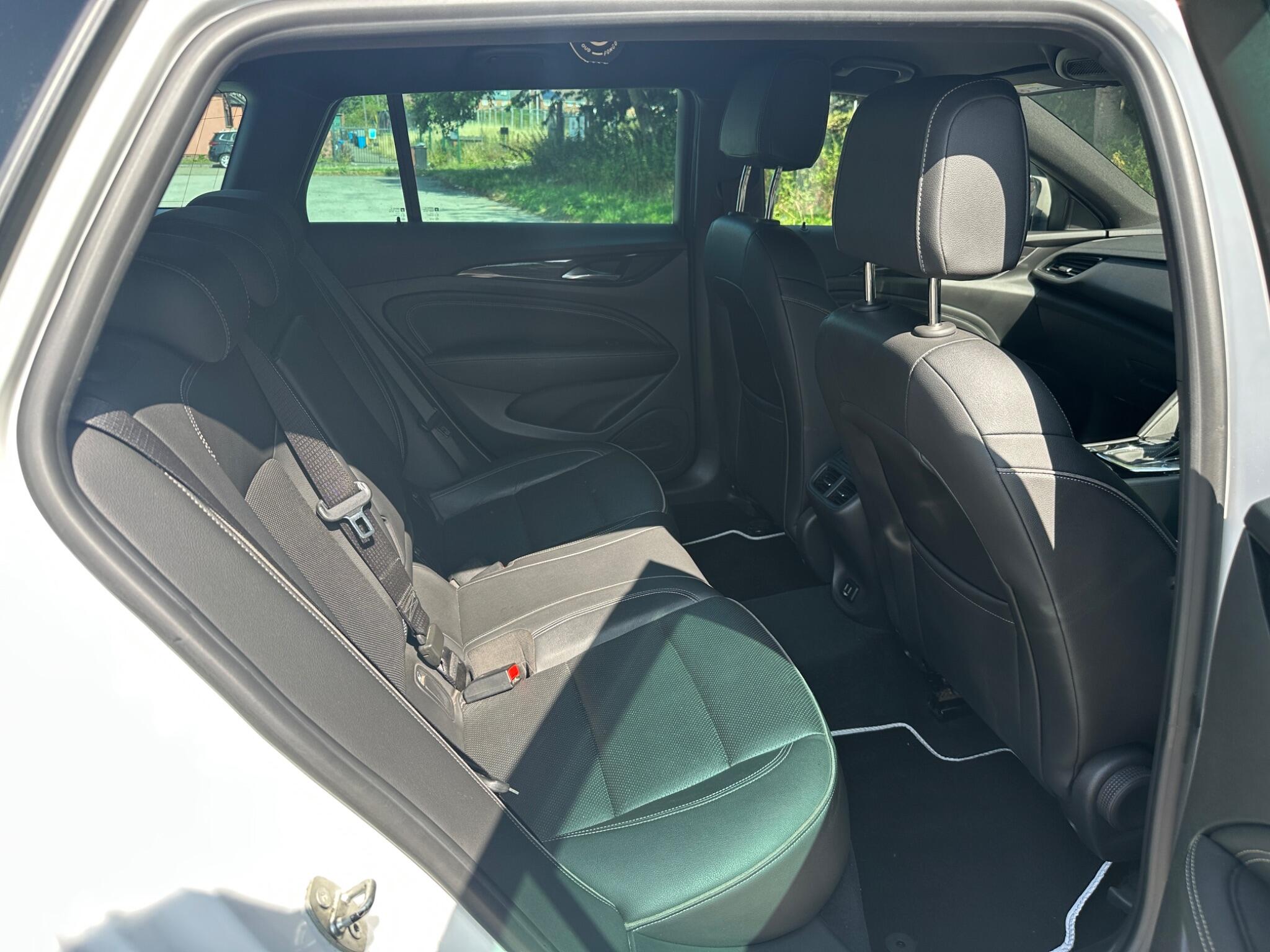Vauxhall Insignia view 19