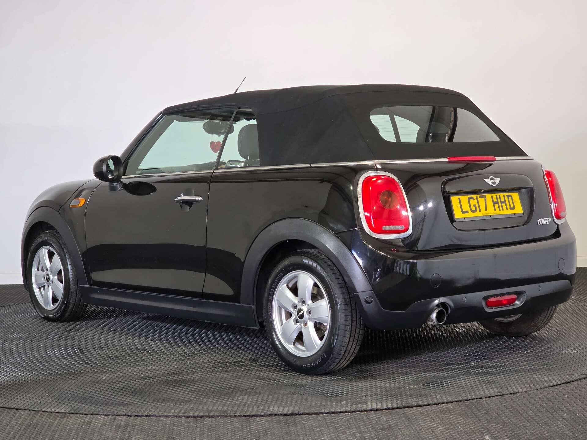 Mini Convertible view 6