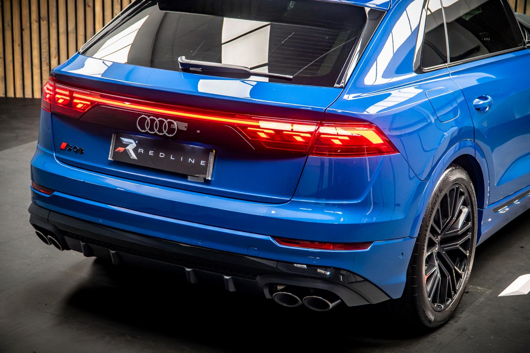 Audi SQ8 view 21