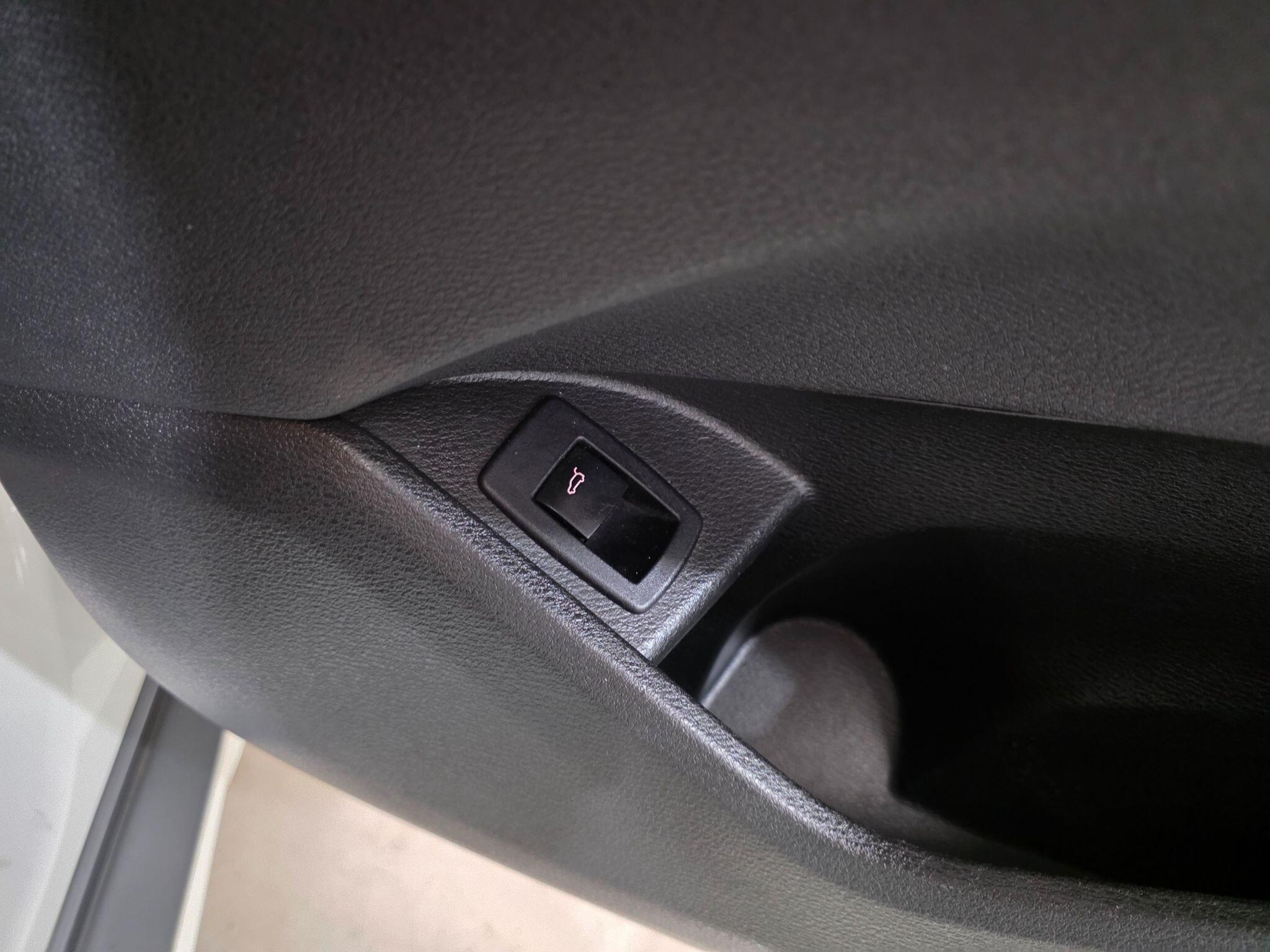 BMW X2 view 16