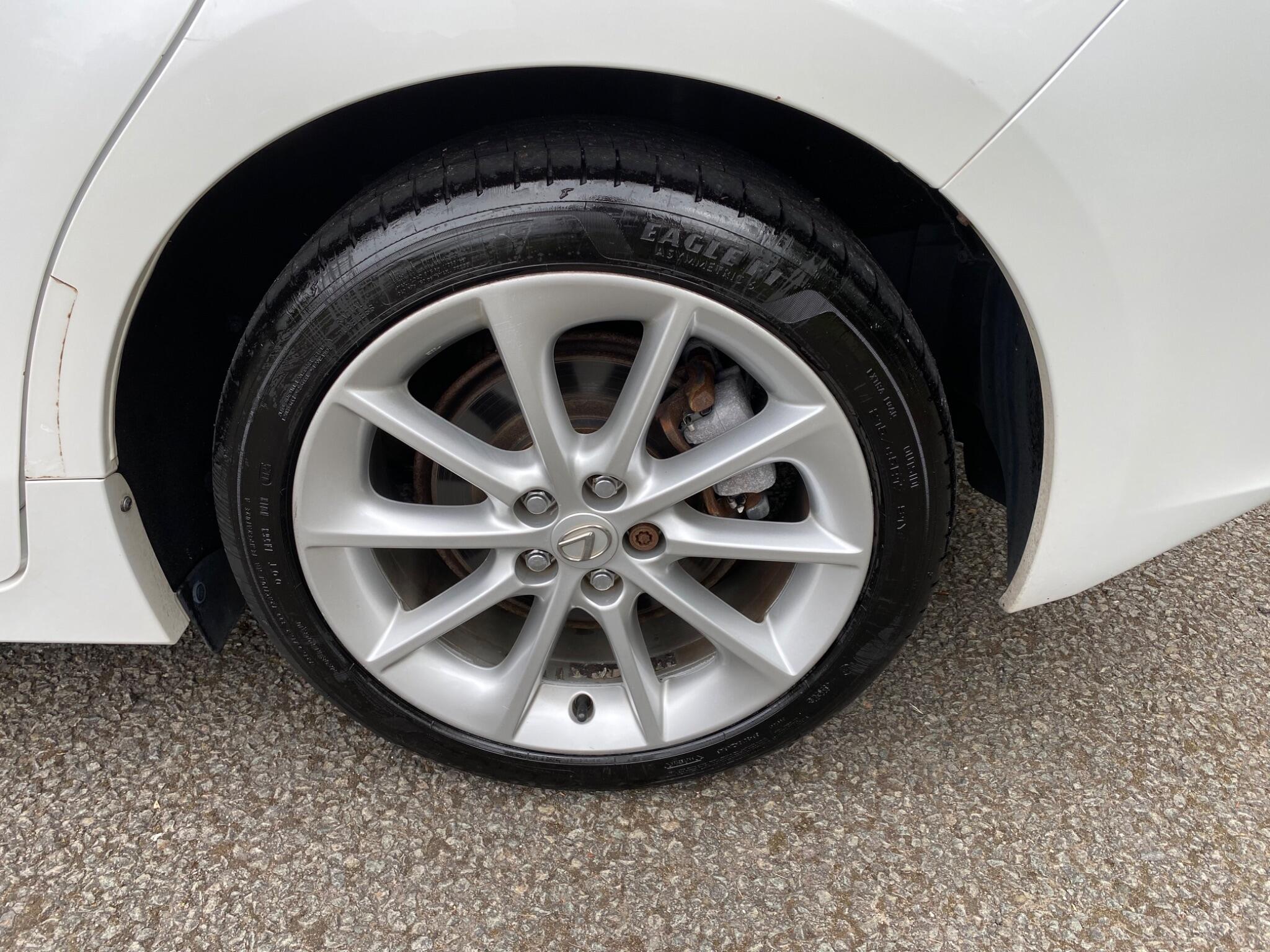 Lexus CT view 23