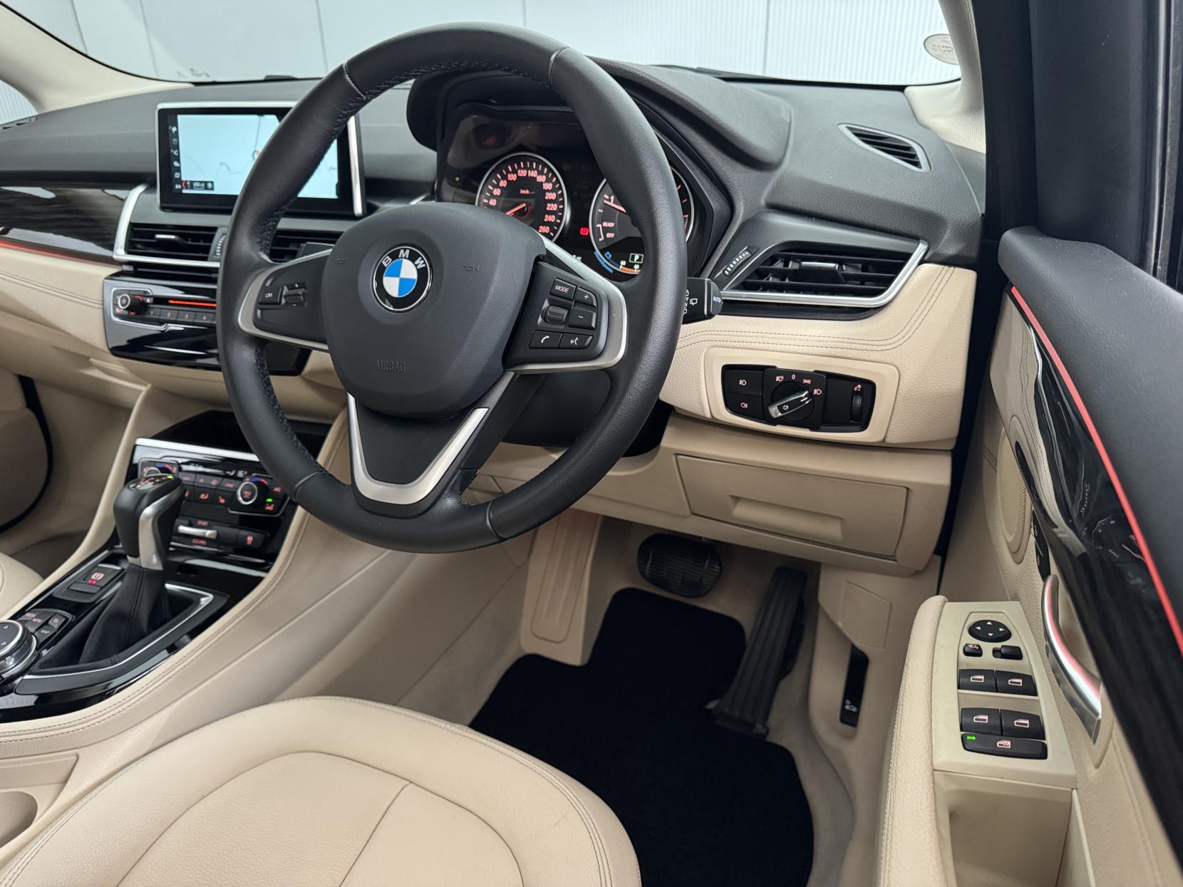 BMW 2 Series Active Tourer view 47
