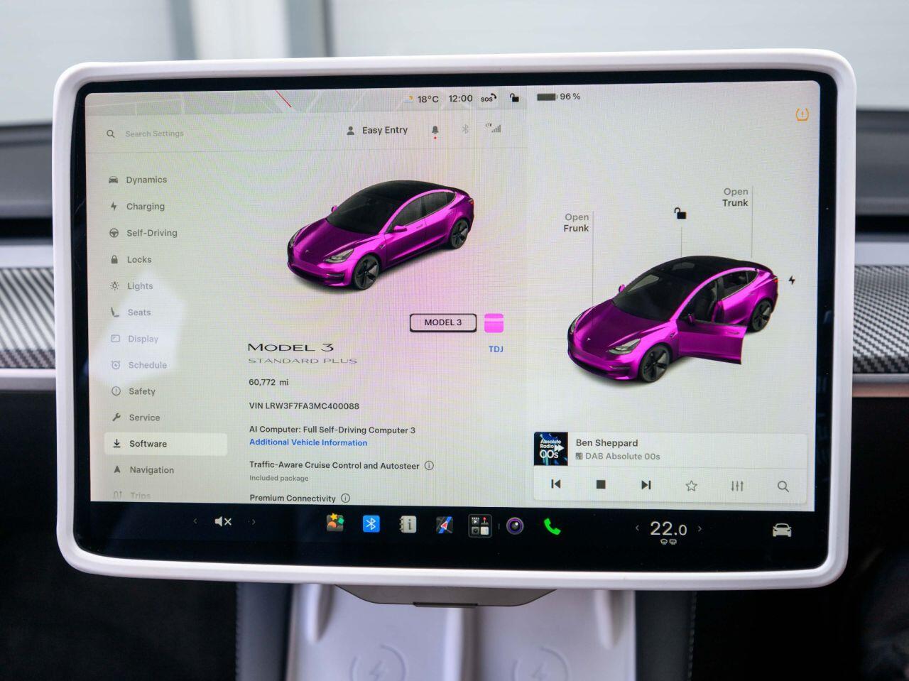 Tesla Model 3 view 32
