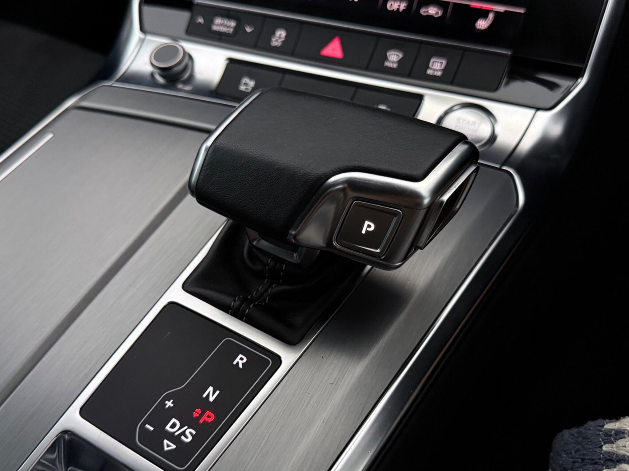 Audi A6 view 32