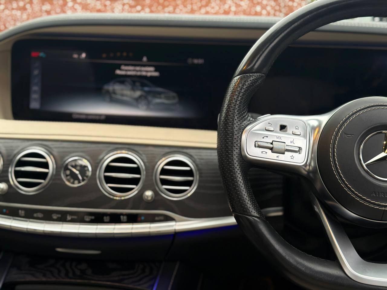 Mercedes-Benz S-Class view 32