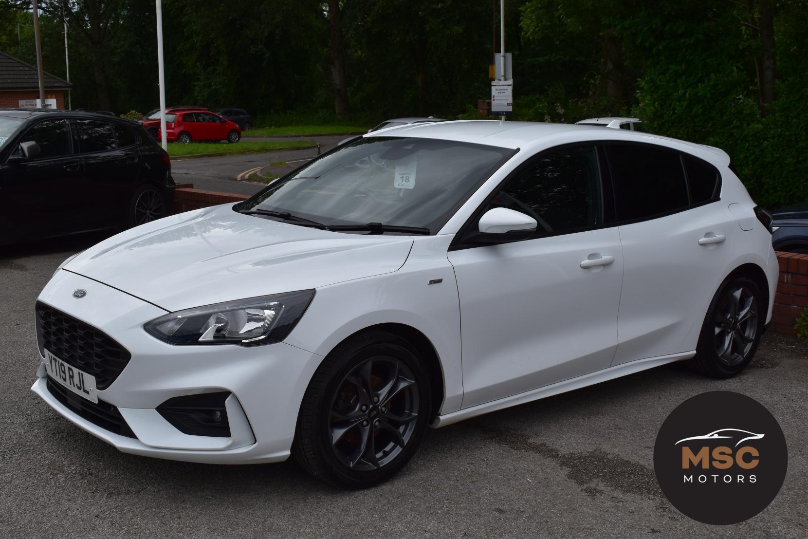 Ford Focus view 5