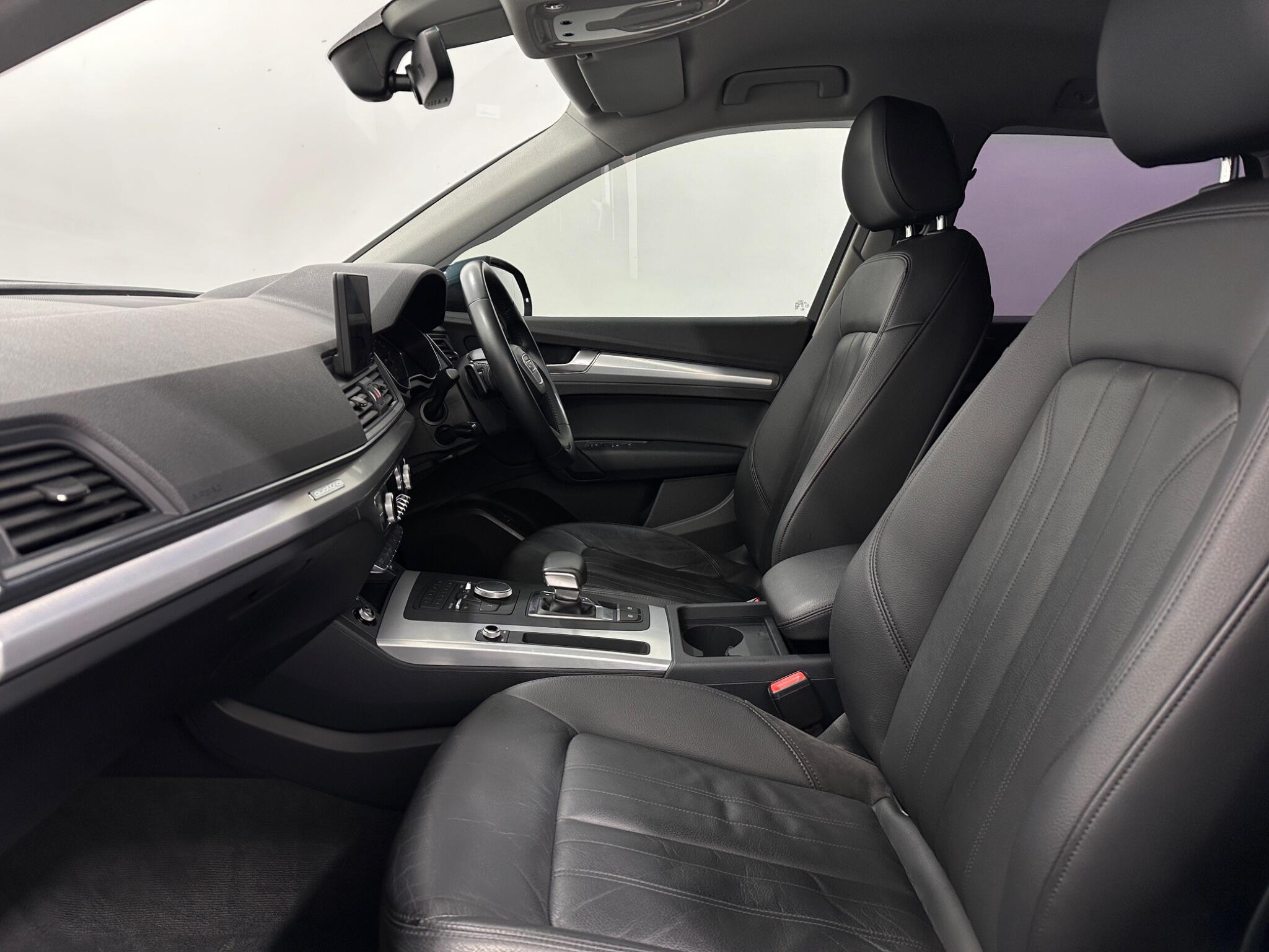 Audi Q5 view 35