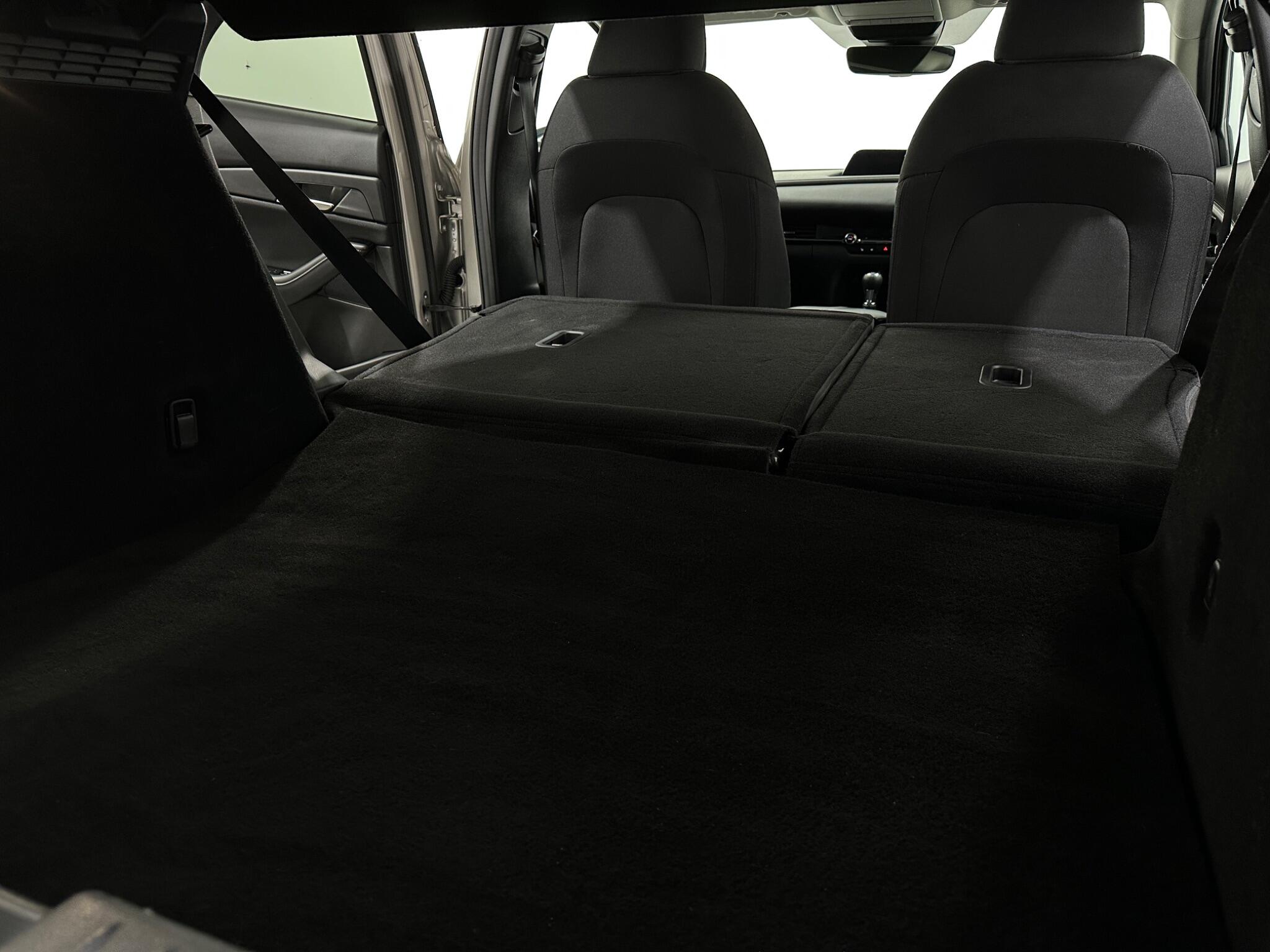 Mazda CX-30 view 43