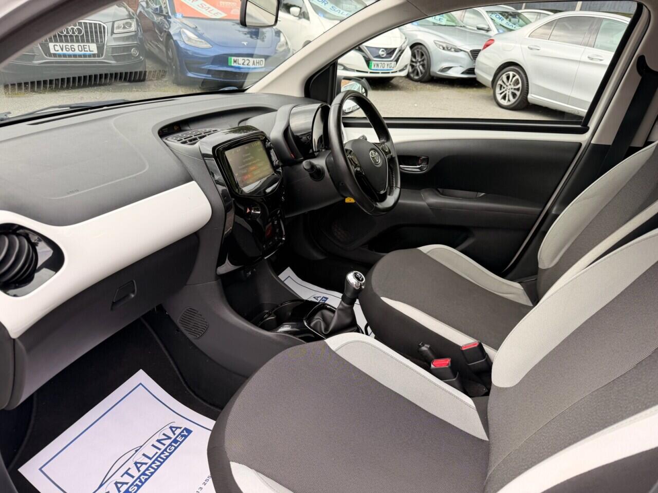 Toyota Aygo view 13