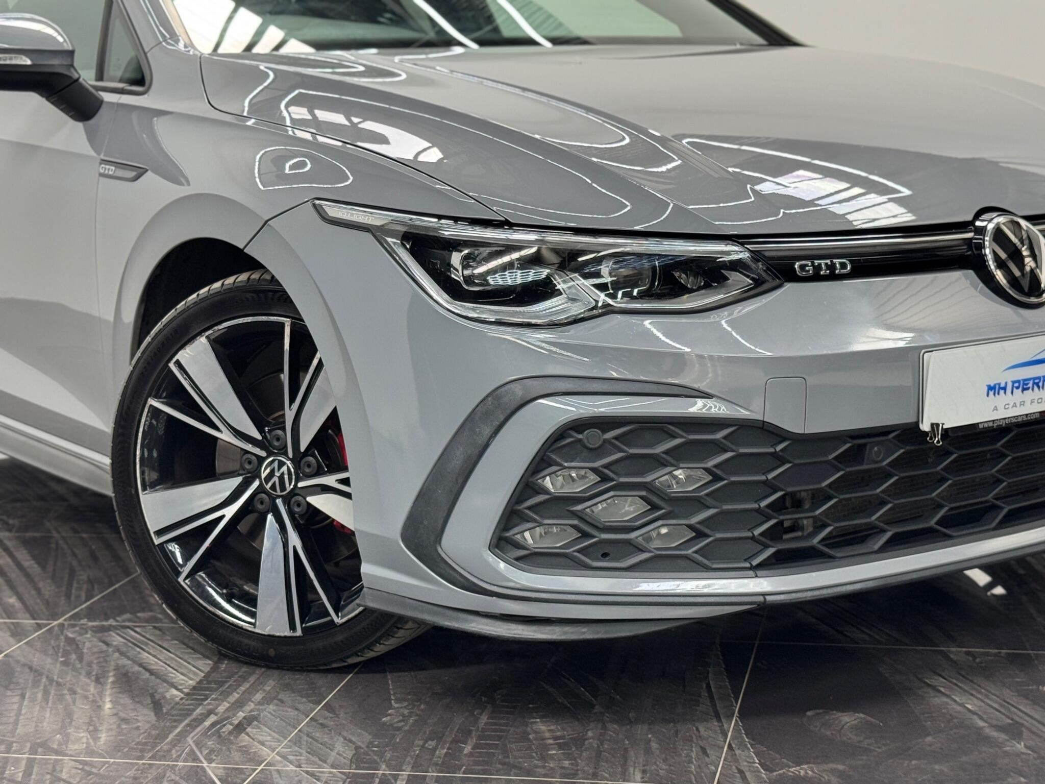 Volkswagen Golf view 11