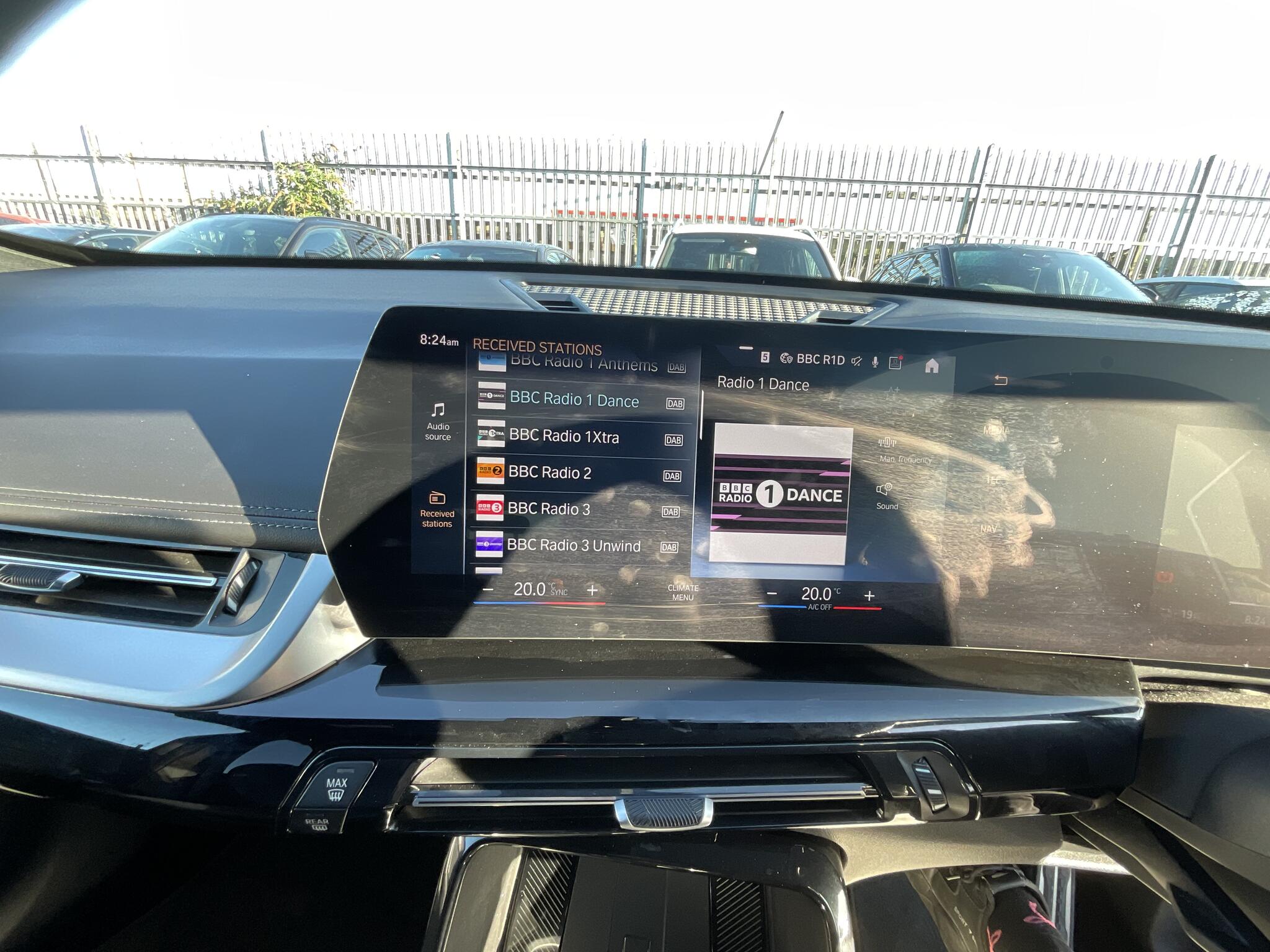 BMW Ix1 view 31