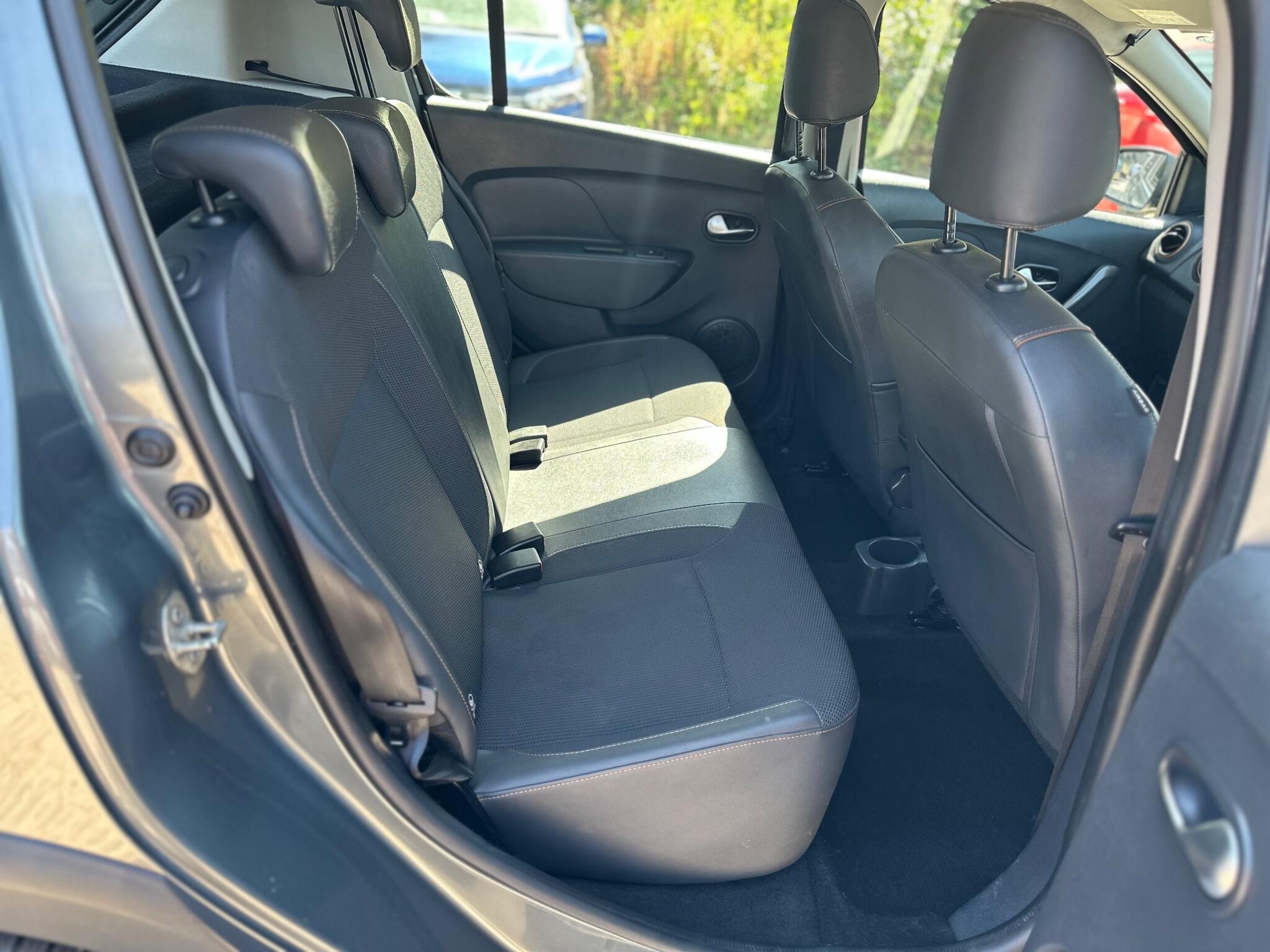 Dacia Sandero view 53