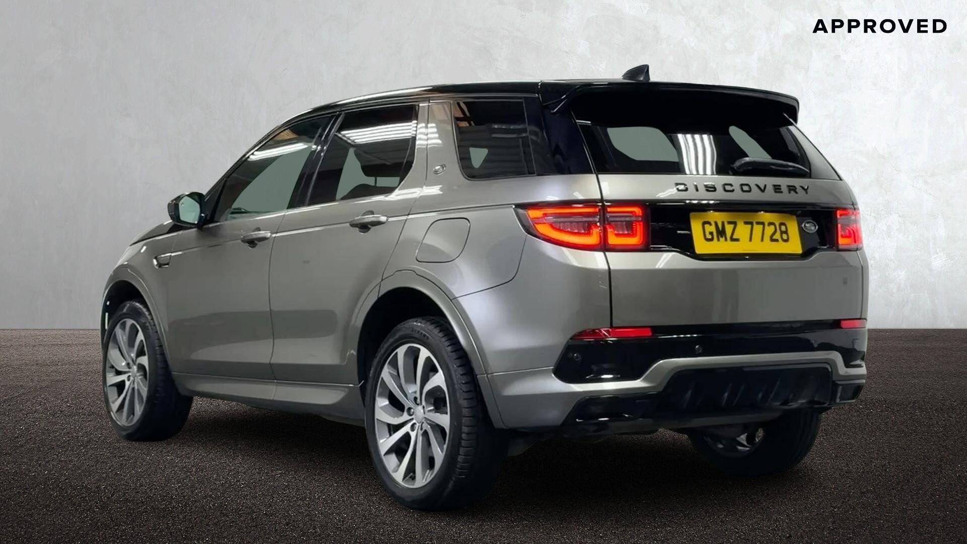 Land Rover Discovery Sport view 2