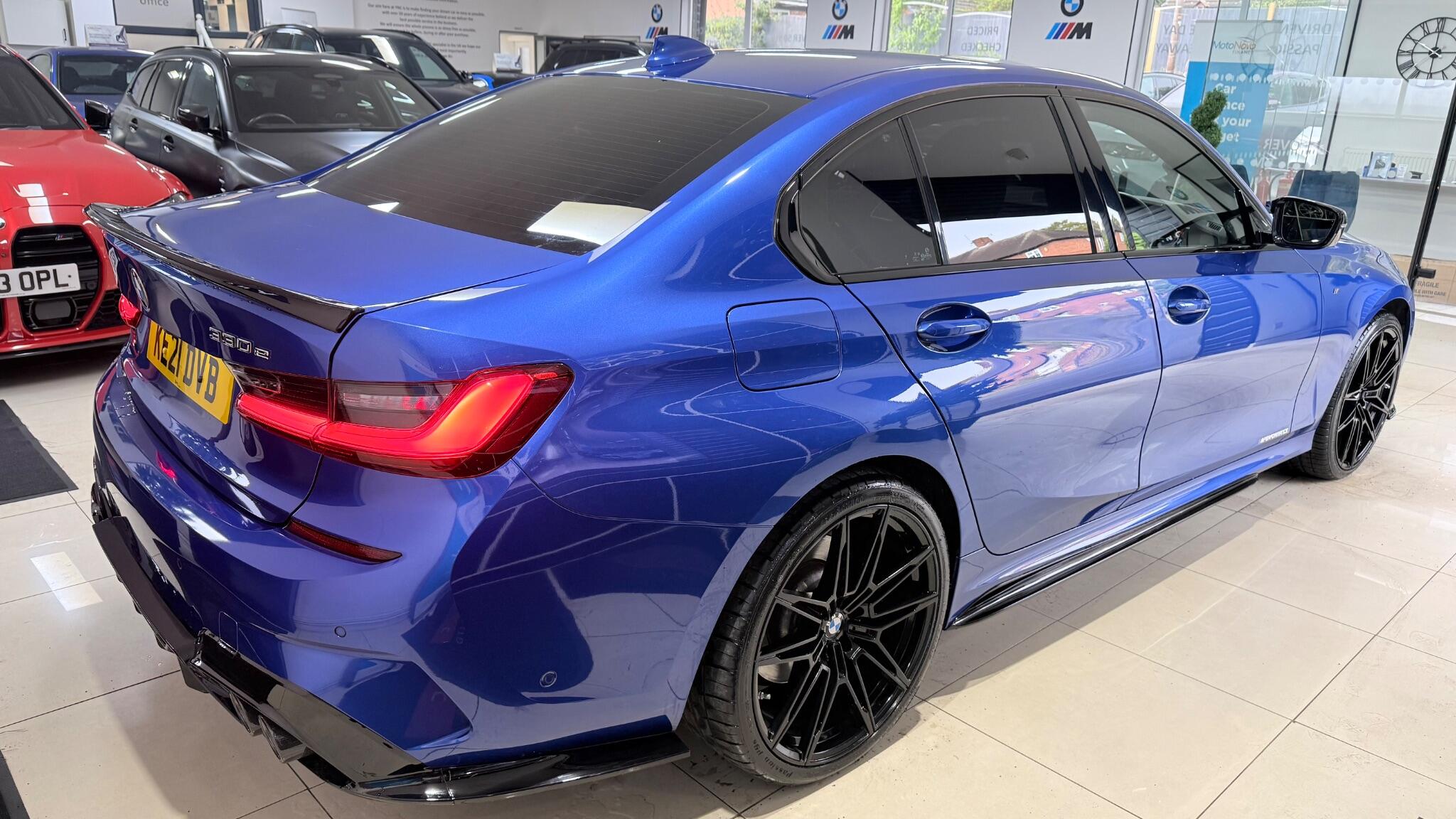 BMW 3 Series view 38