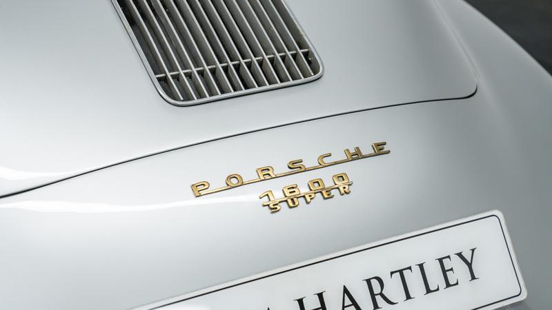 Porsche 356 view 21