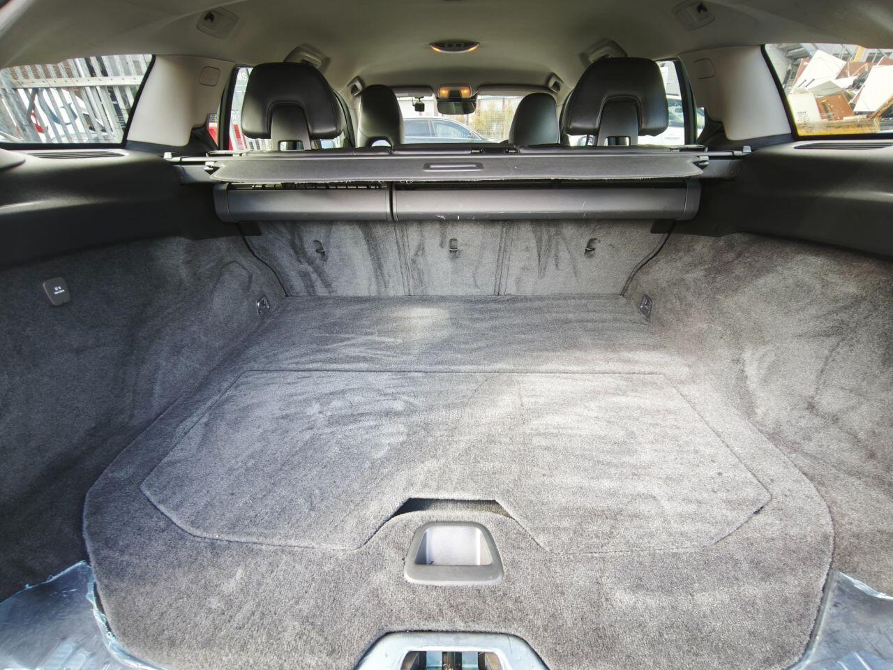 Volvo V60 view 16