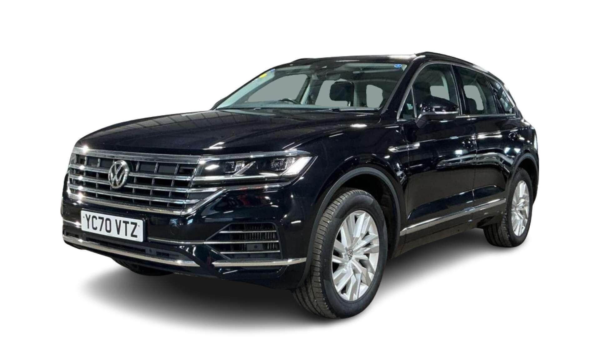 Volkswagen Touareg view 2