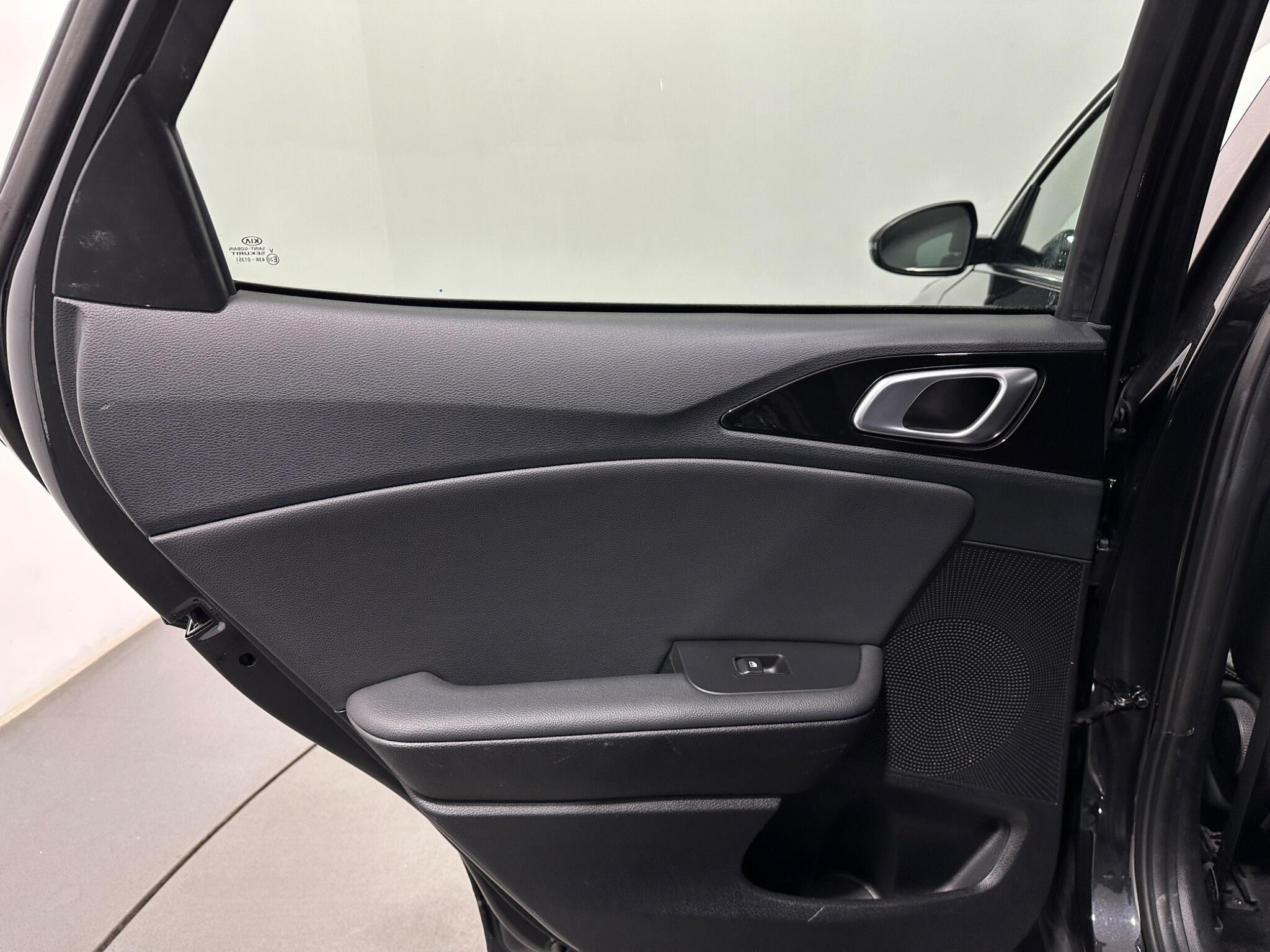 Kia XCeed view 38