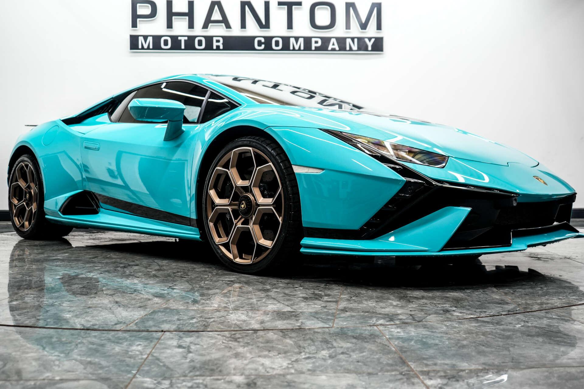 Lamborghini Huracan view 5
