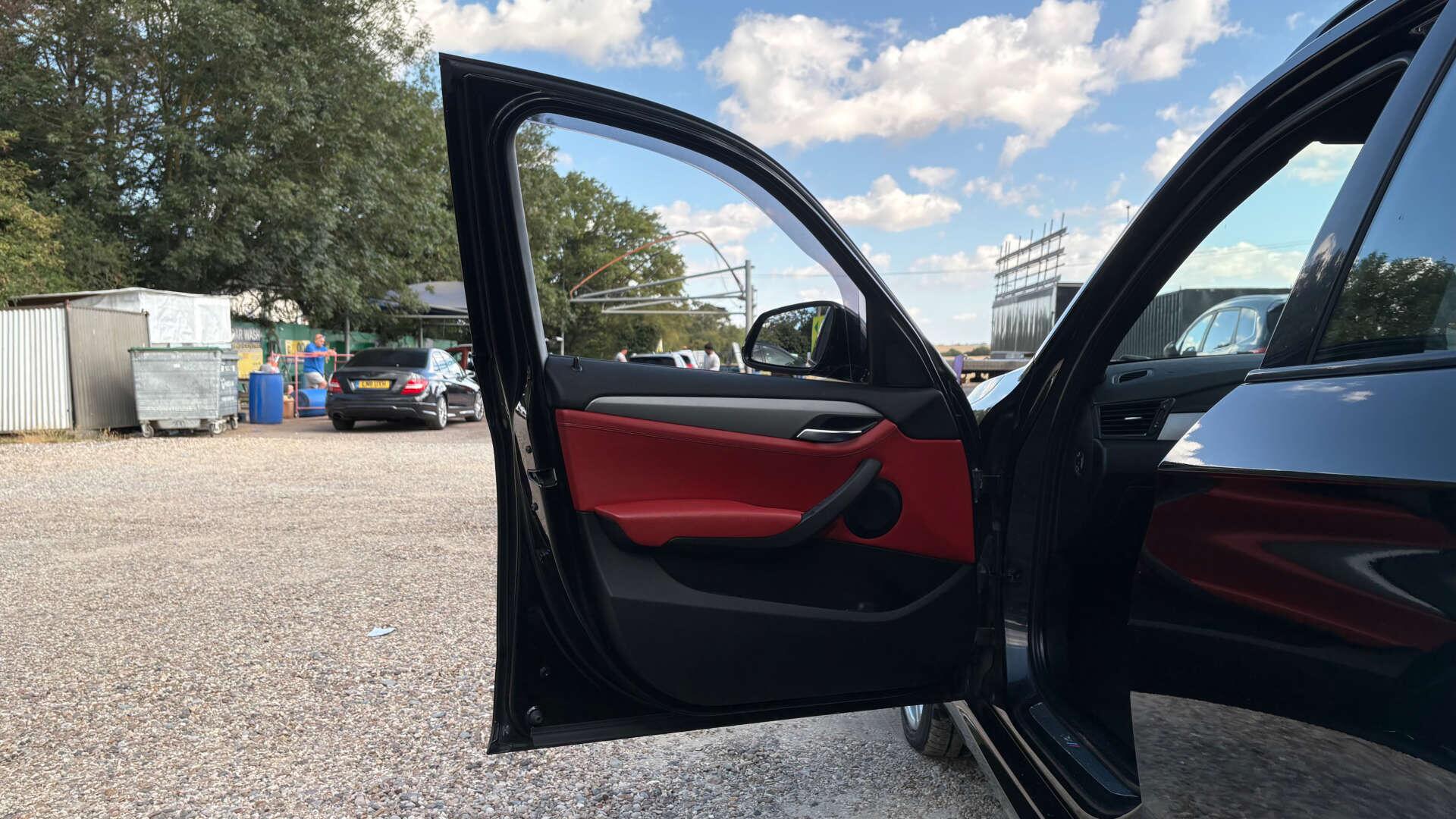 BMW X1 view 31