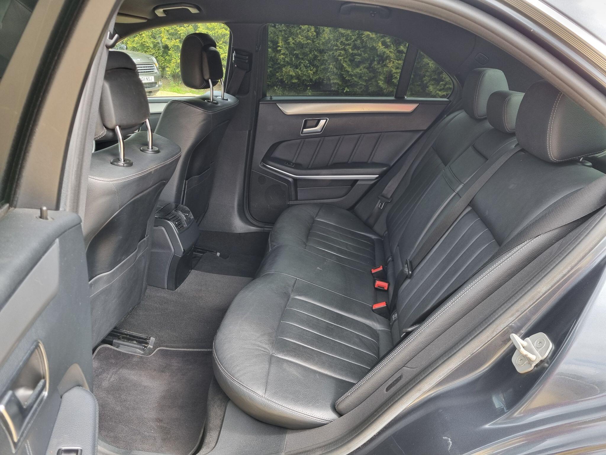 Mercedes-Benz E Class view 48