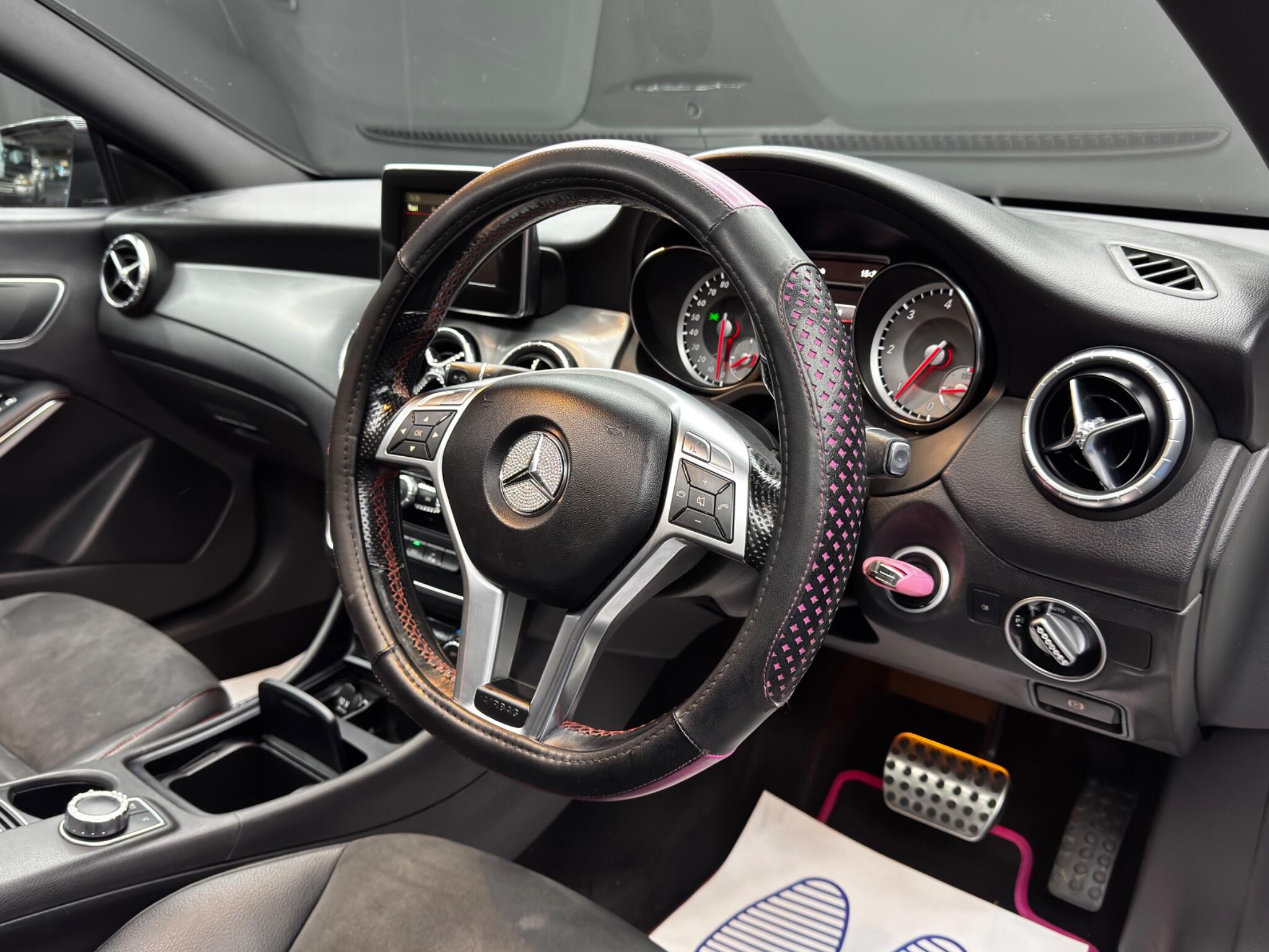 Mercedes-Benz Cla view 9