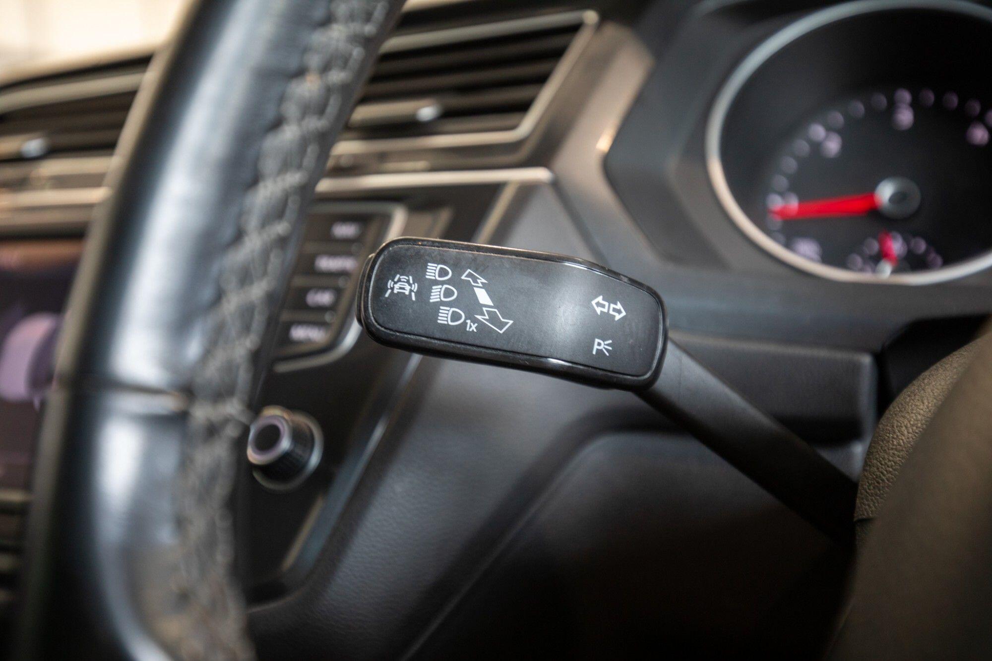 Volkswagen Tiguan view 18