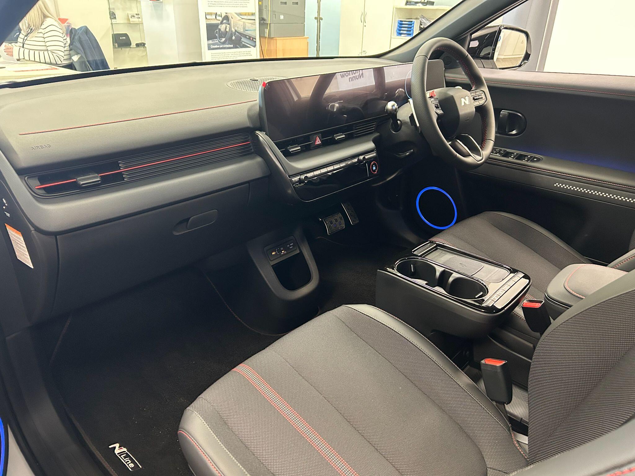 Hyundai Ioniq 5 view 7
