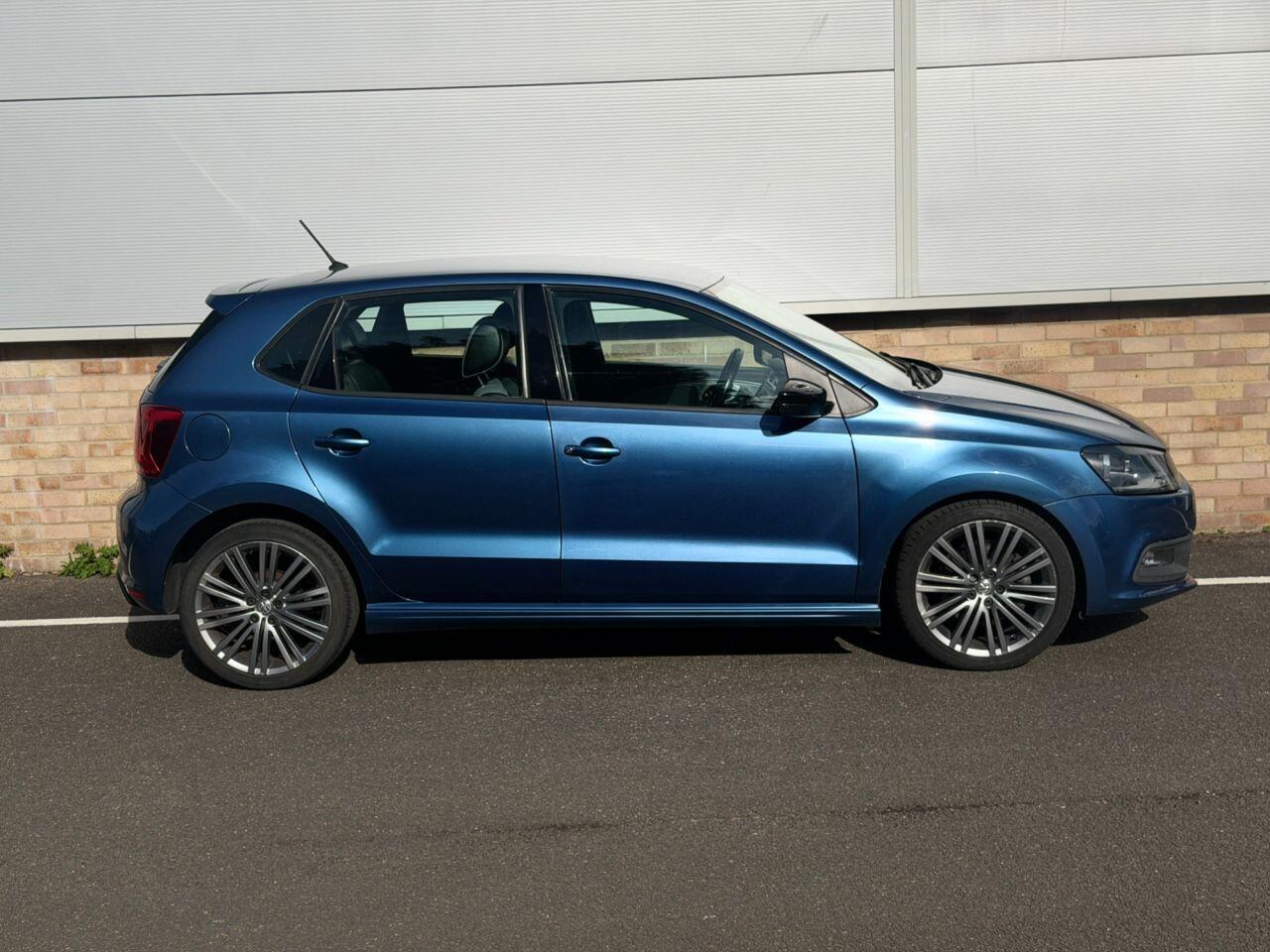 Volkswagen Polo view 109