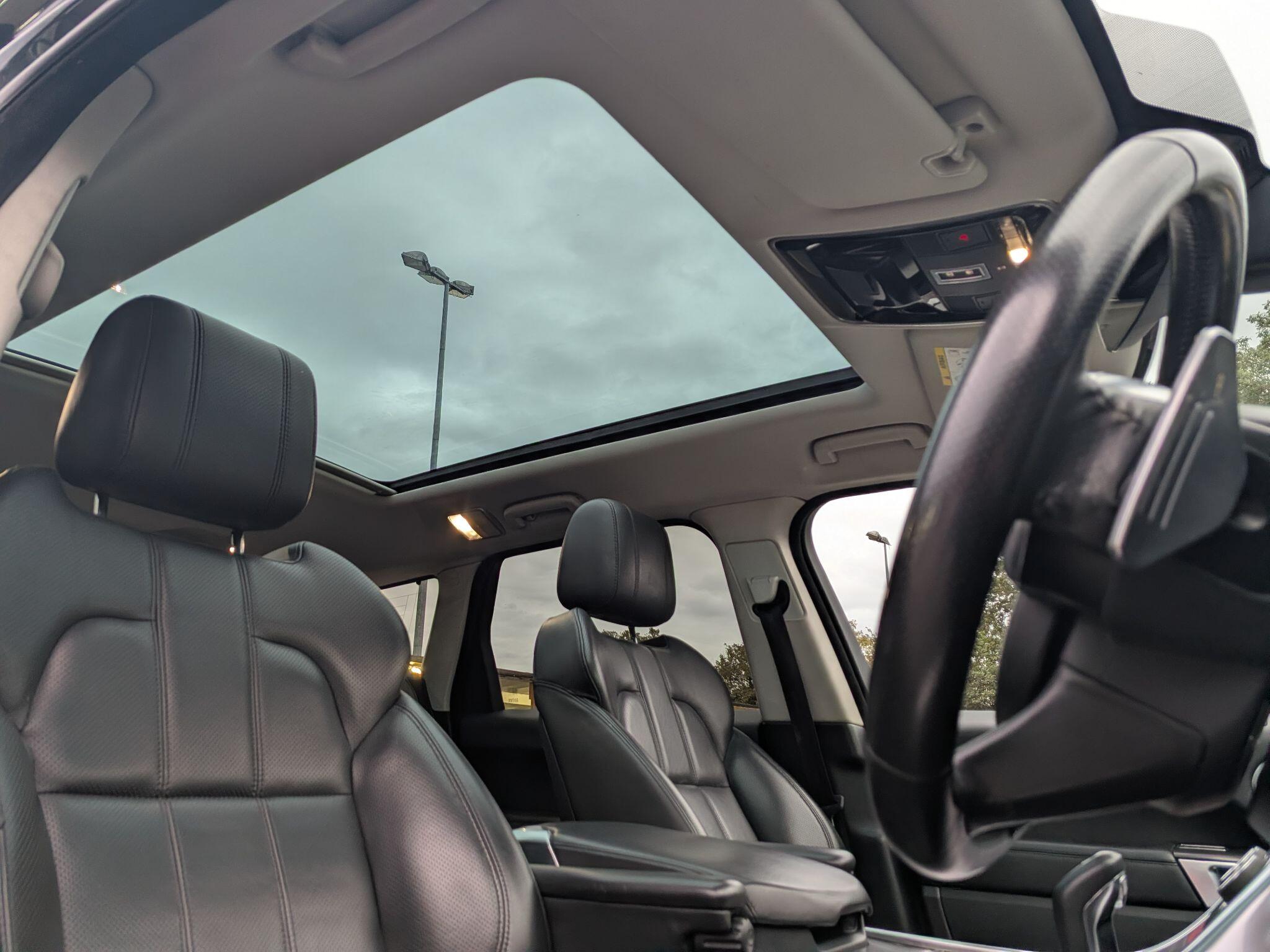 Land Rover Range Rover Sport view 13
