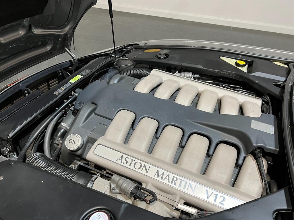 Aston Martin DB7 view 43