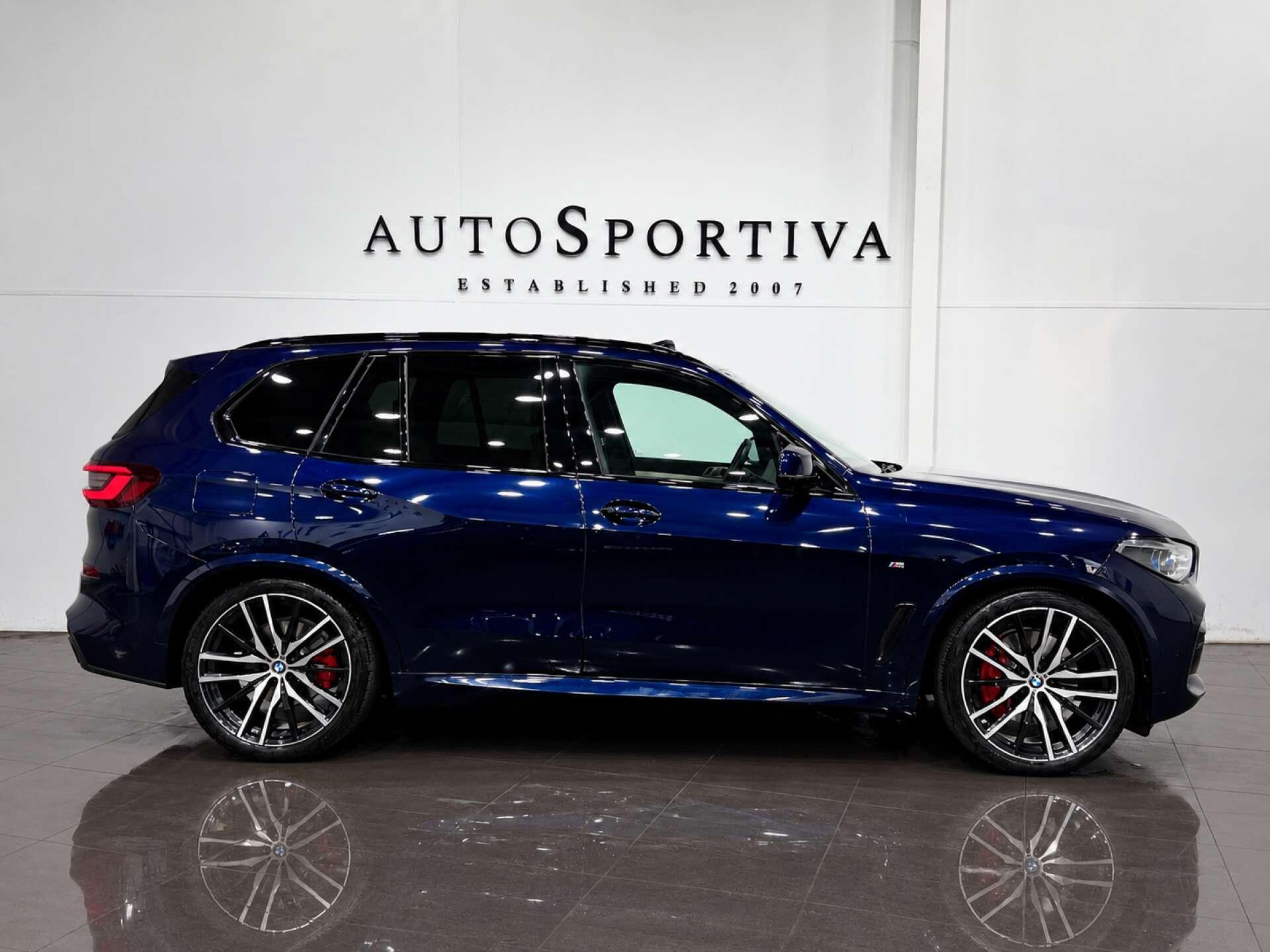 BMW X5 view 3