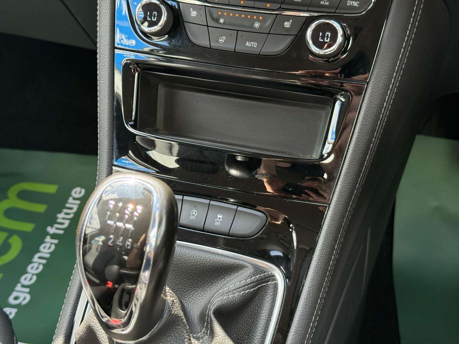 Vauxhall Astra view 18