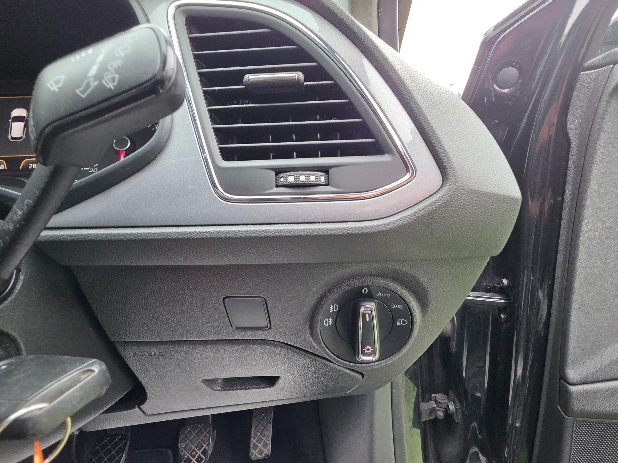 Seat Leon Leon view 26