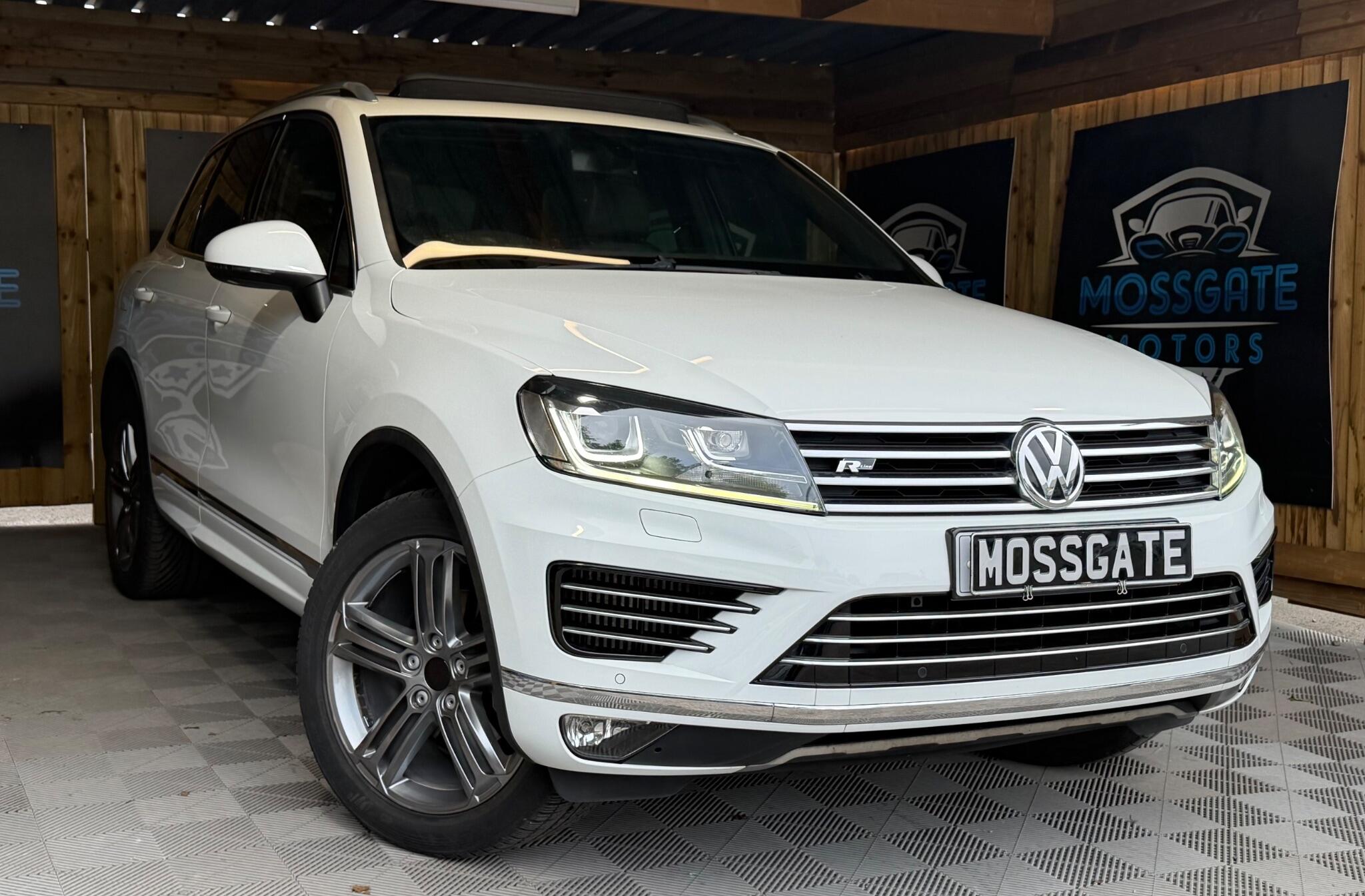 2015 Volkswagen Touareg in White for sale