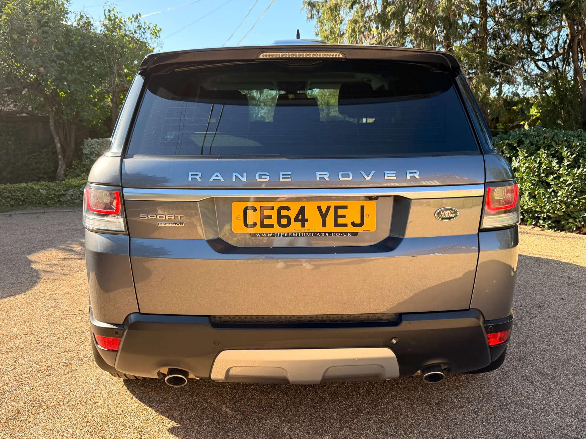 Land Rover Range Rover Sport view 4