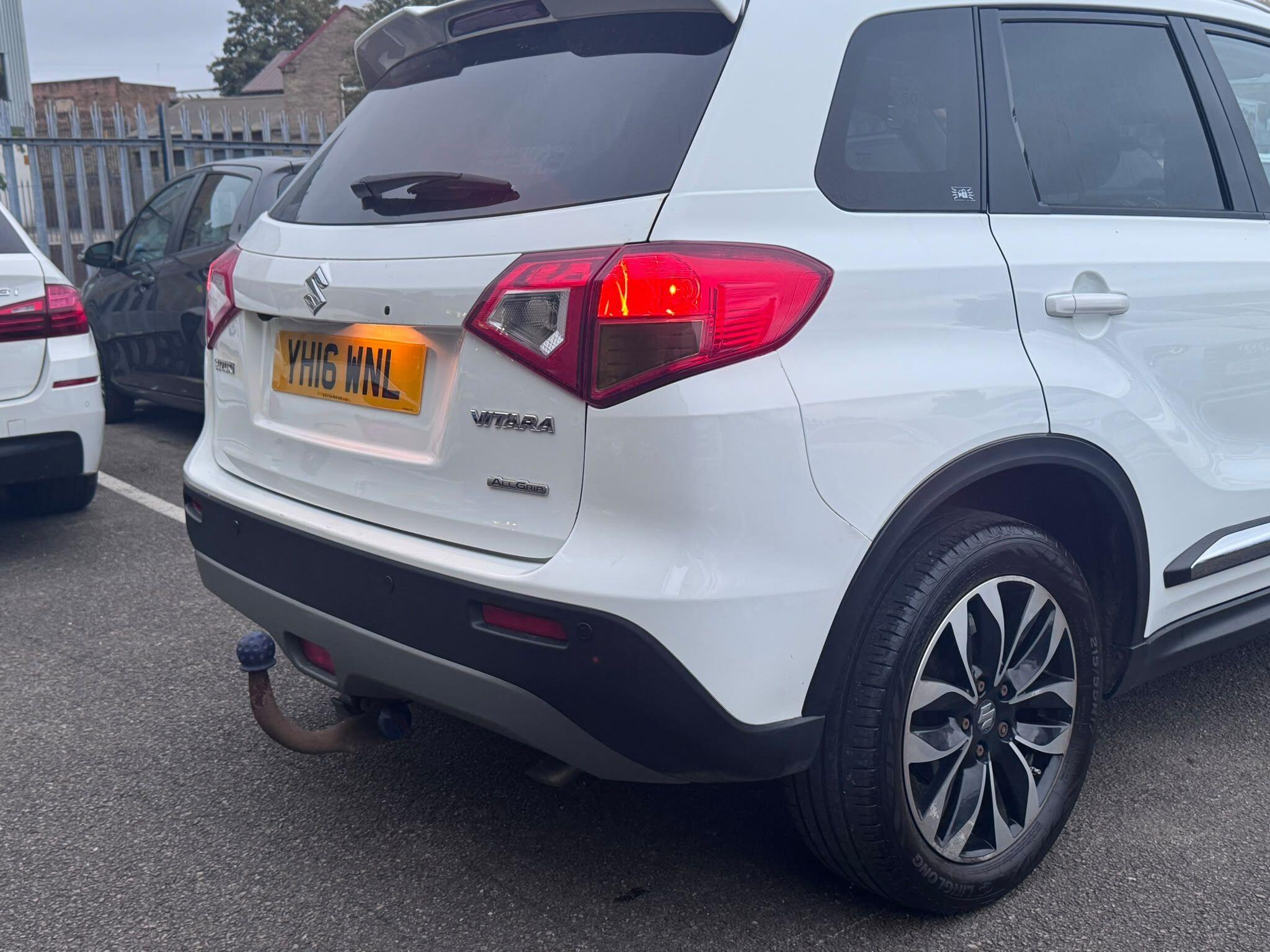 Suzuki Vitara view 15