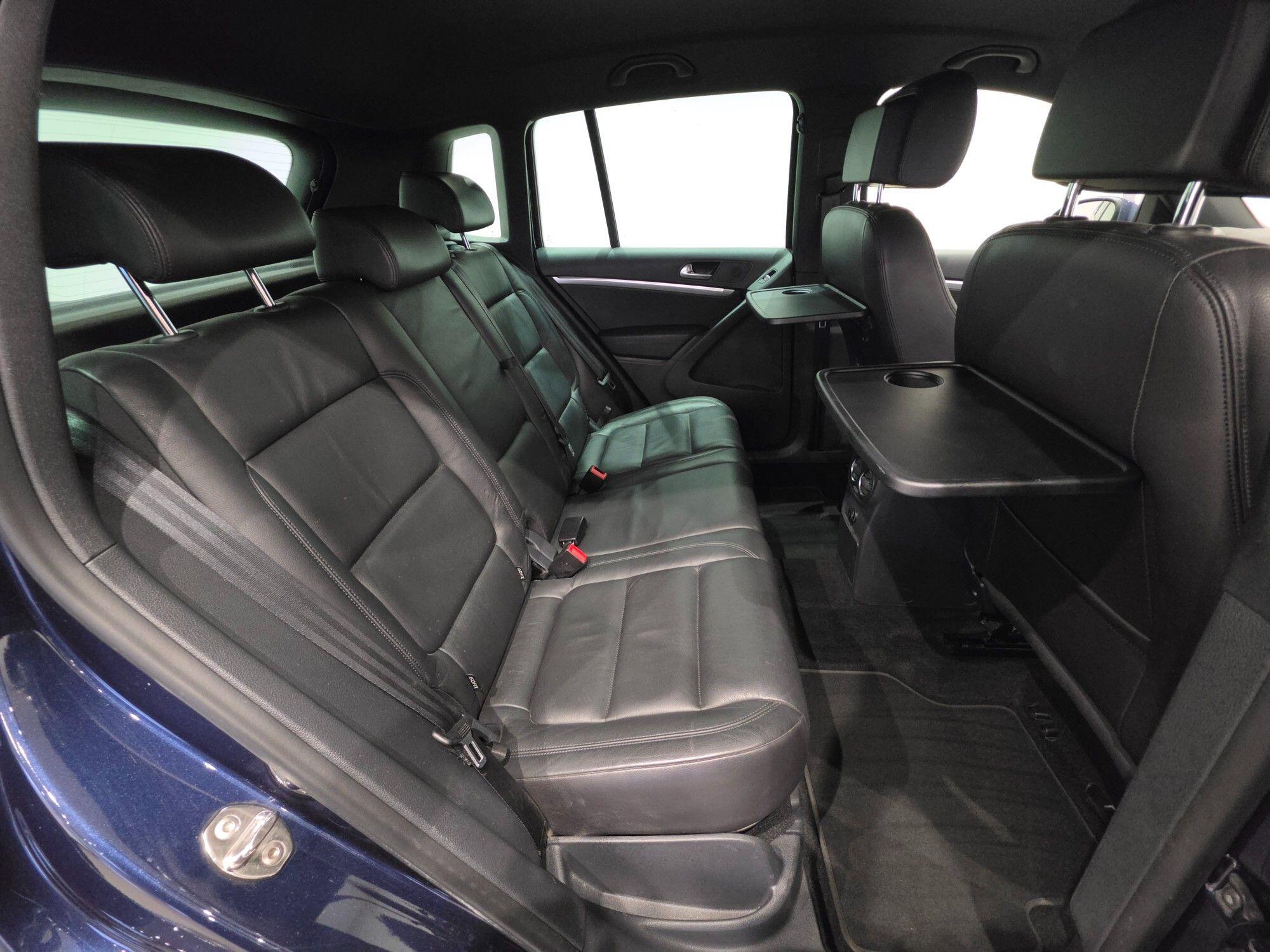 Volkswagen Tiguan view 20