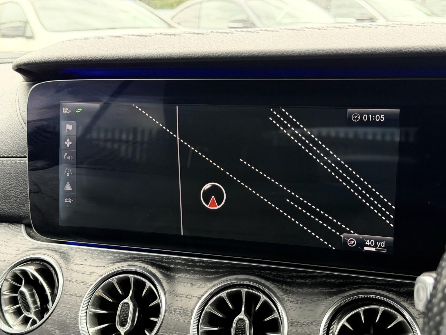 Mercedes-Benz E-Class view 24