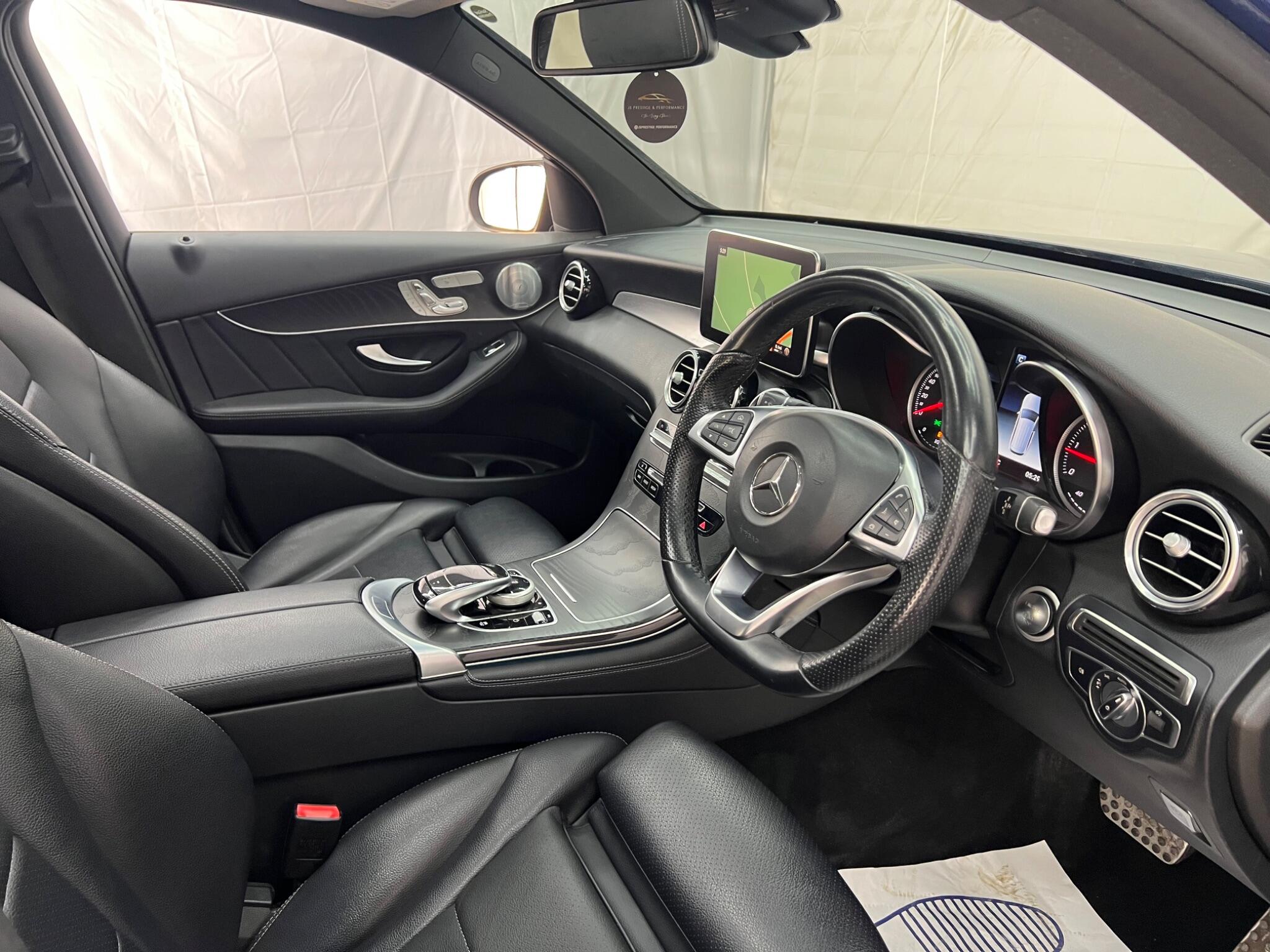 Mercedes-Benz GLC view 11