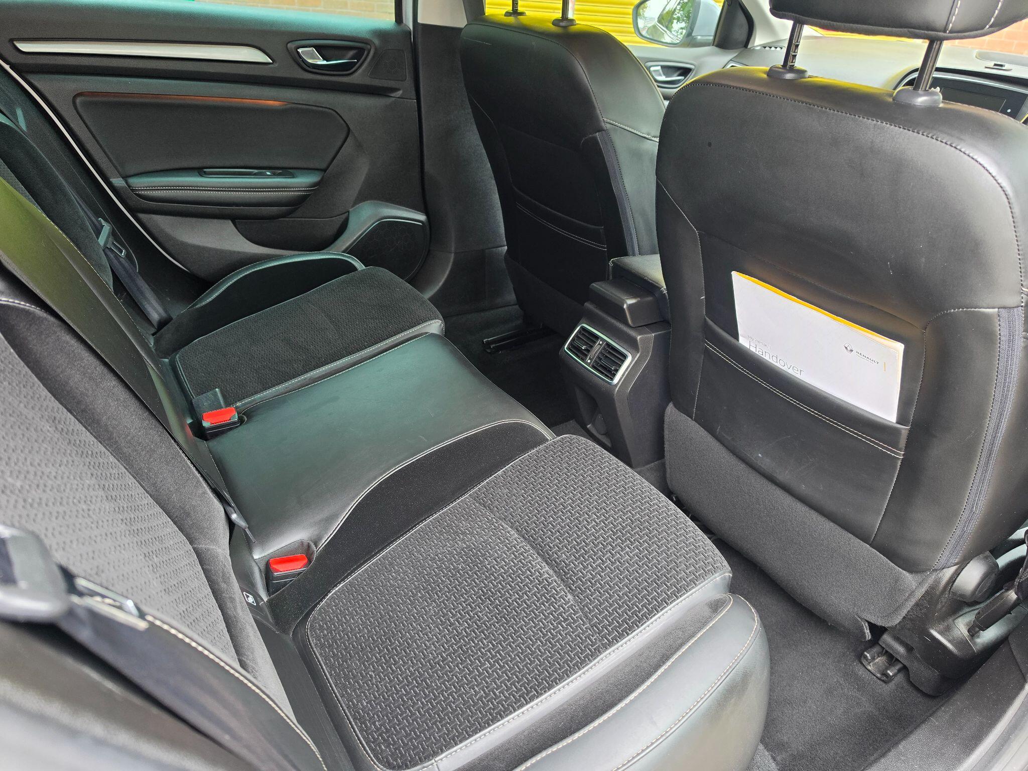 Renault Megane view 15