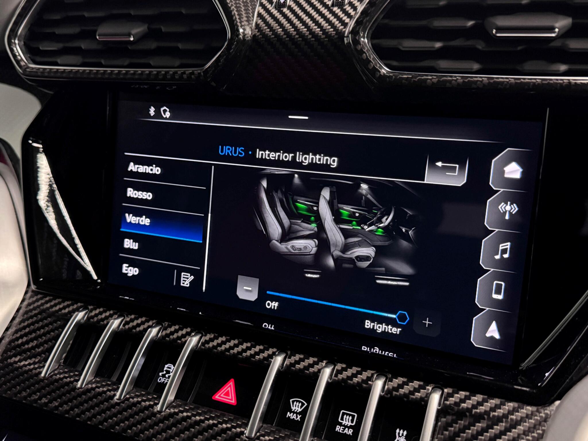 Lamborghini Urus view 69