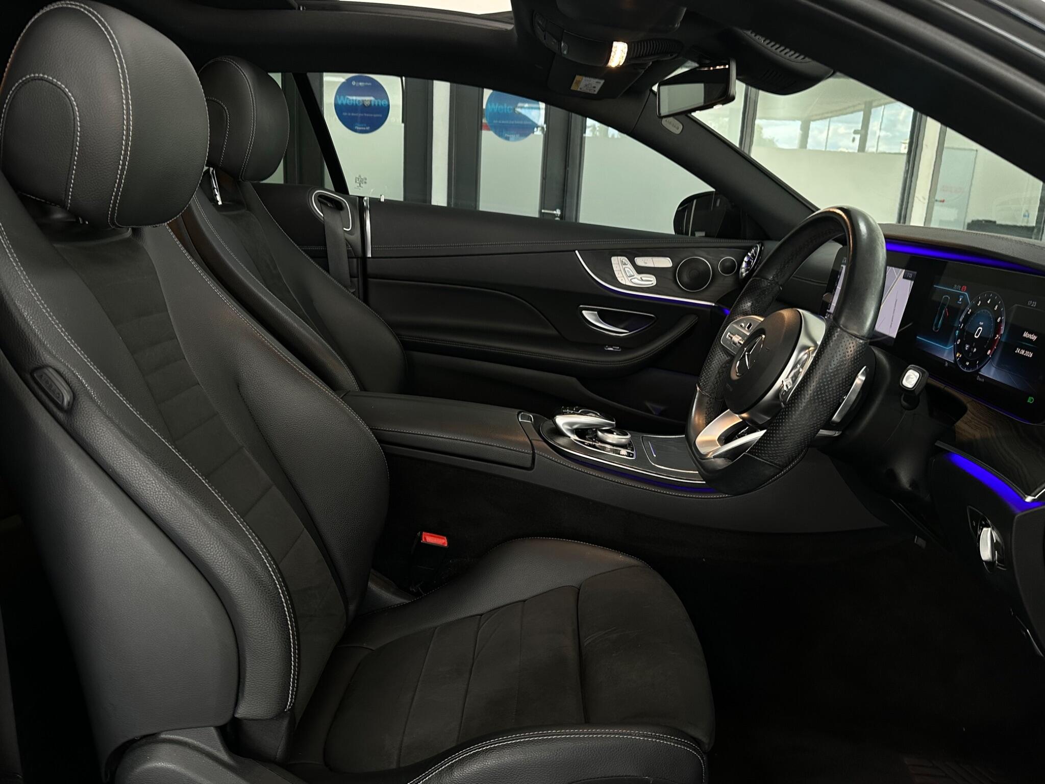 Mercedes-Benz E Class view 21