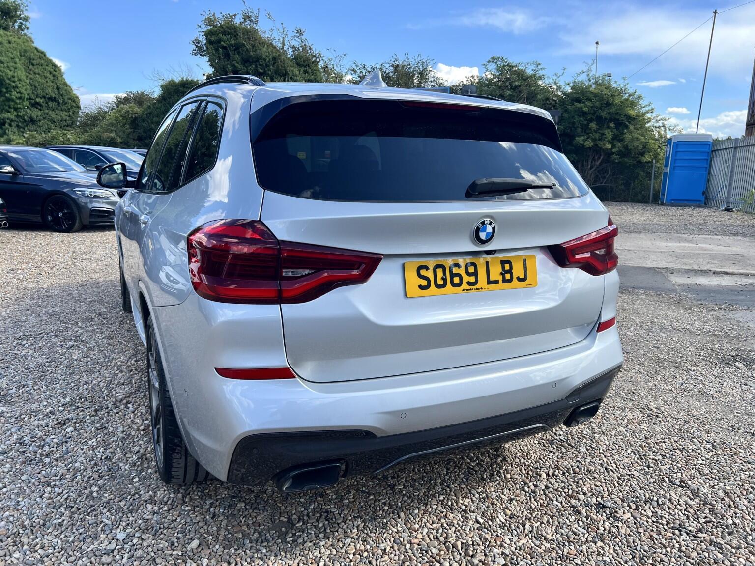 BMW X3 view 6