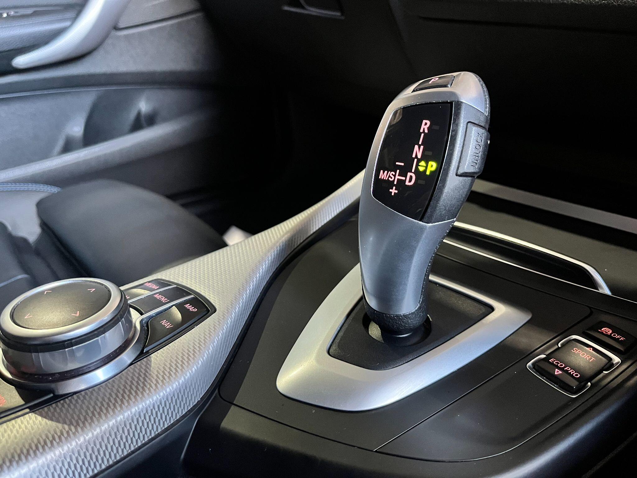 BMW 1 Series view 23