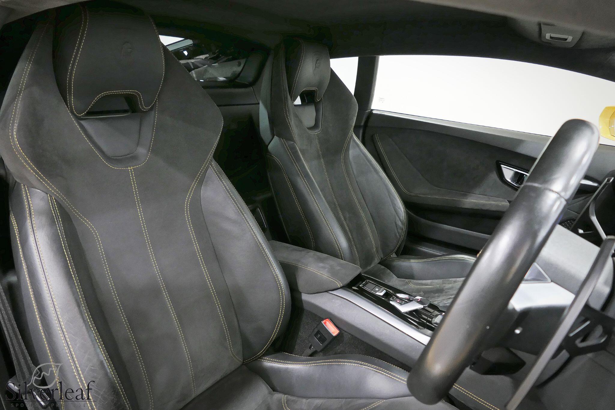 Lamborghini LP 610-4 view 21