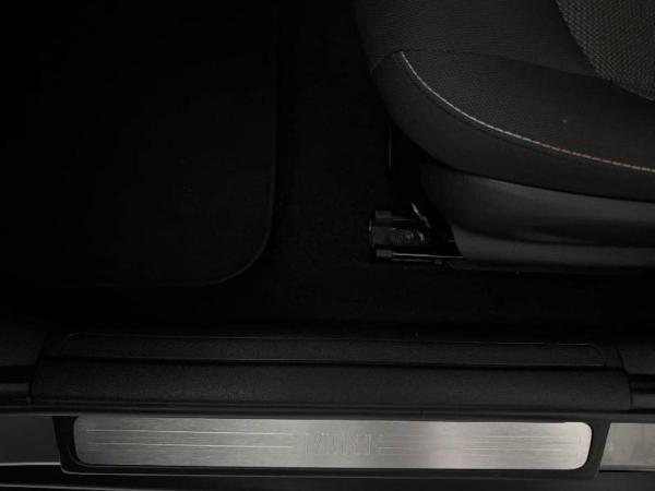 Mini Clubman view 78